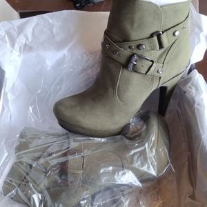 Guess Booties